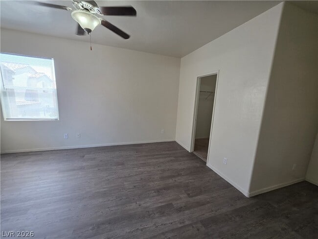 Building Photo - 7510 Perla Del Mar Ave