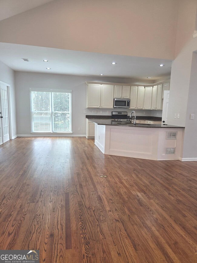 Building Photo - 3770 Glennvale Ct