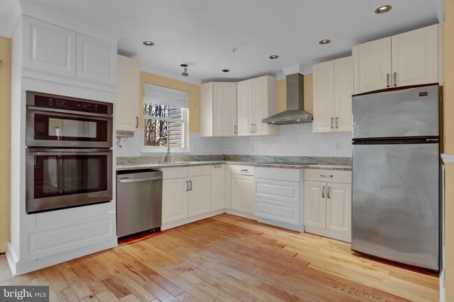 Building Photo - 3902 Cotton Tree Ln