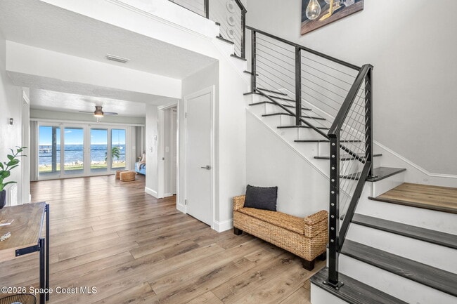 Building Photo - 100 Bonita St