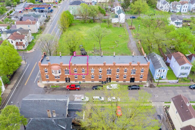 Building Photo - 6 McClure St