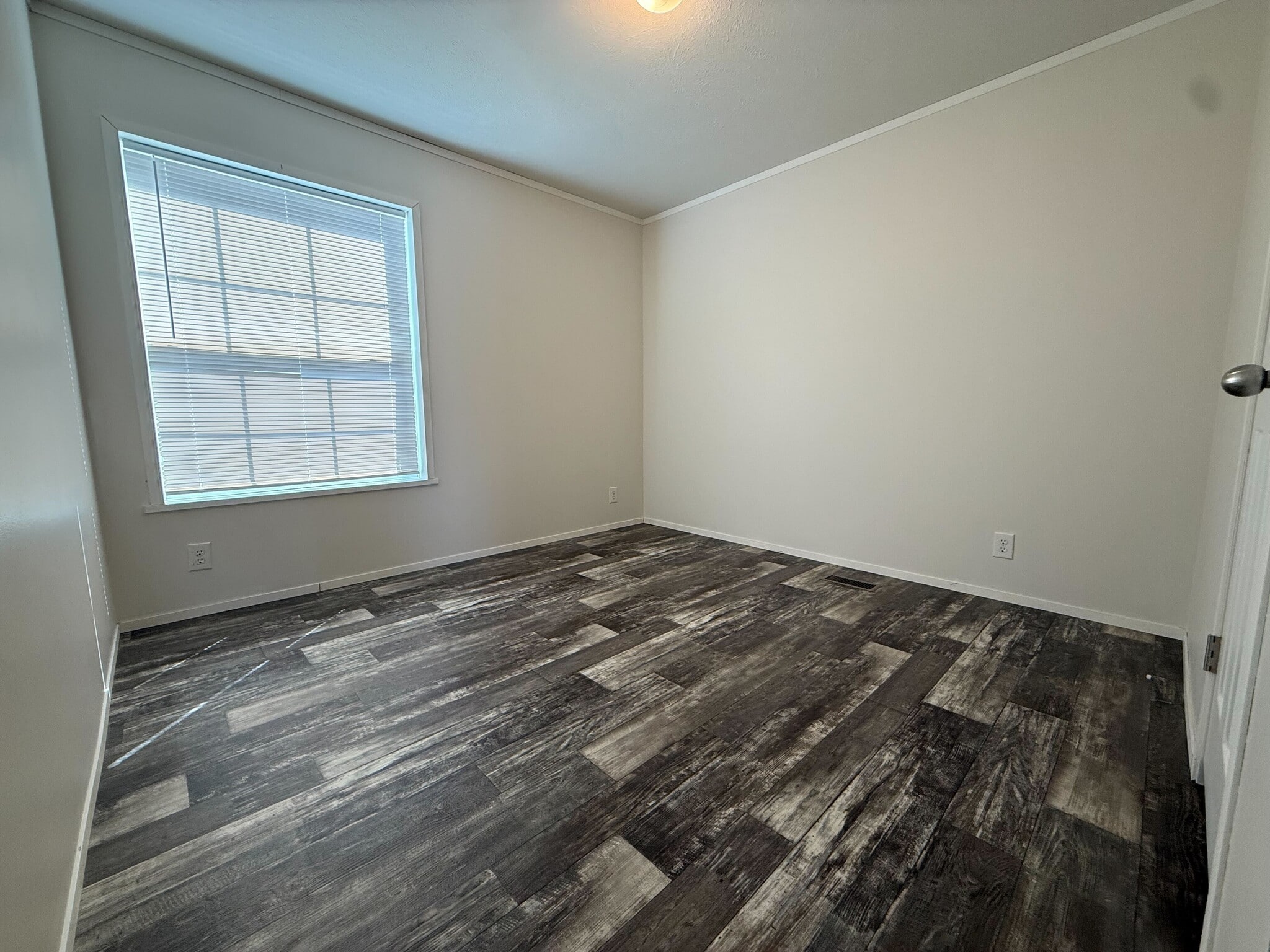 Building Photo - 11977 Springbrook Ct