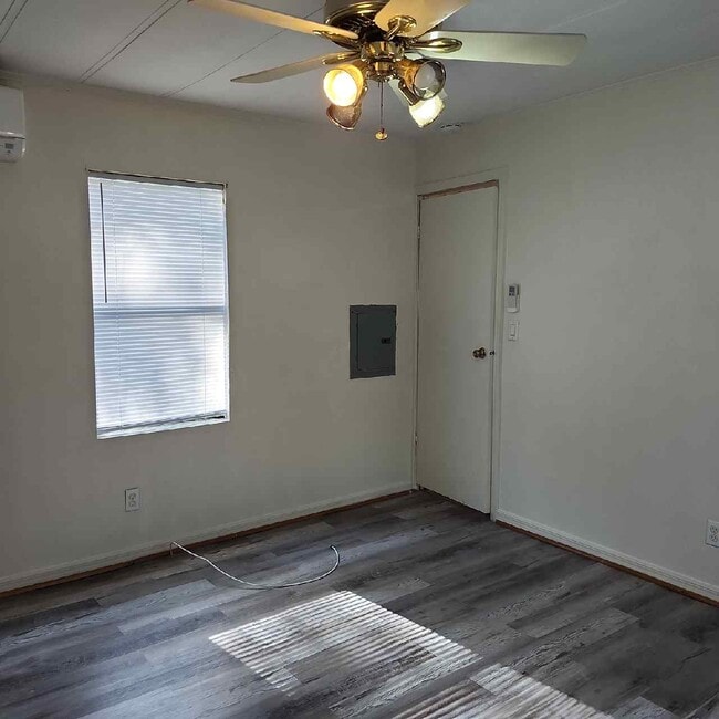 Building Photo - 85028 Patricia Ct