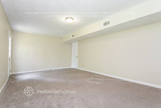 Building Photo - 336 Mackinac Hollow