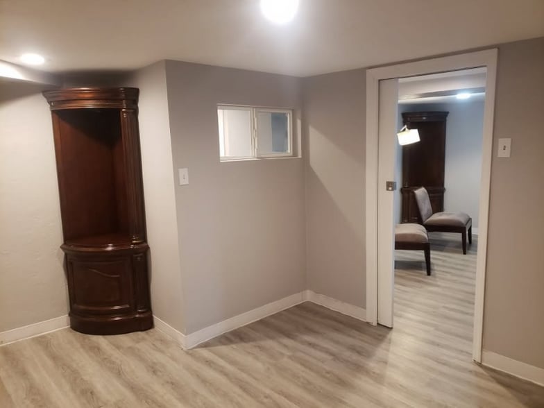 Building Photo - 168 Ross Dr