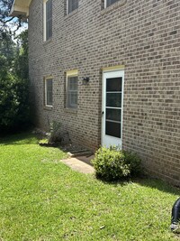 Building Photo - 1973 Wood Valley Rd