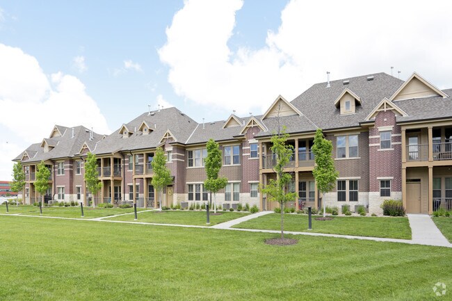 Broadmoor At Aksarben Village Omaha Ne Apartment Finder