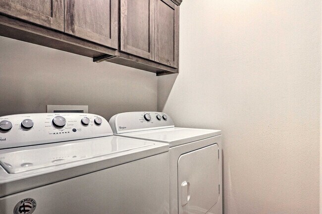 Building Photo - 2501 Co Rd 234