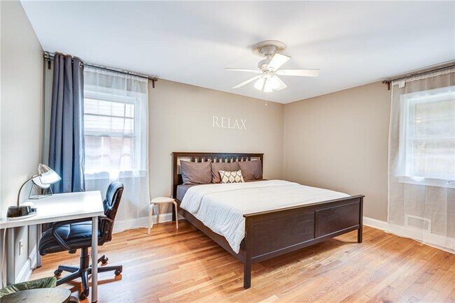 Building Photo - 1973 Desmond Dr