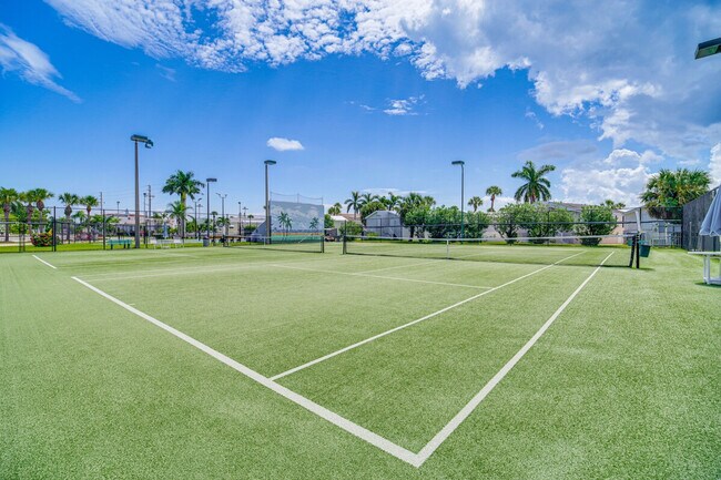 Building Photo - 1333 Nettles Blvd