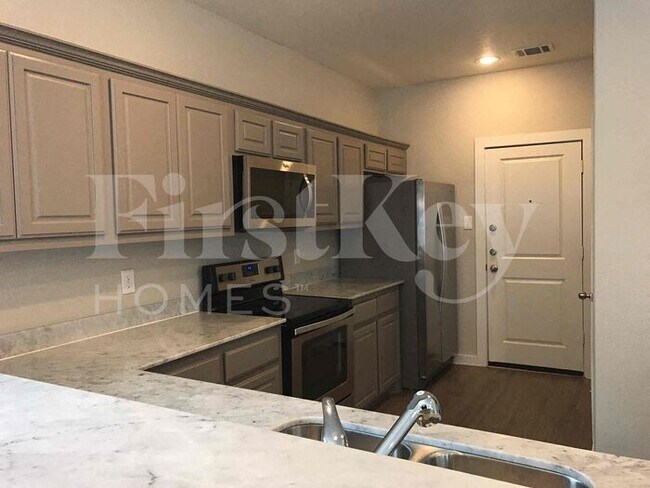 Building Photo - 9948 Rio Doso Drive
