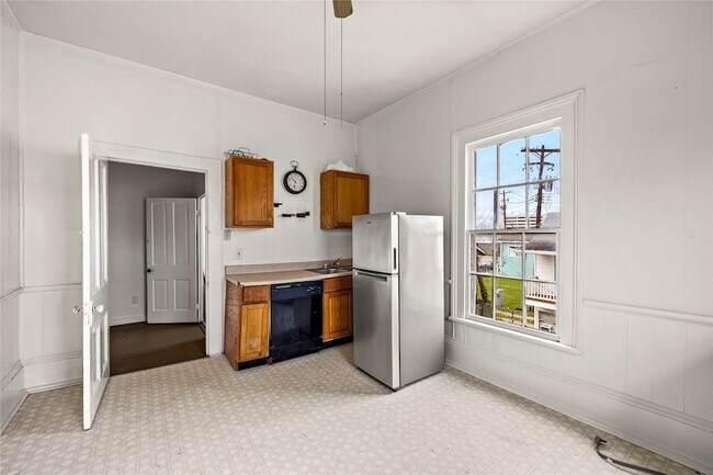 Building Photo - 1524 Mechanic St