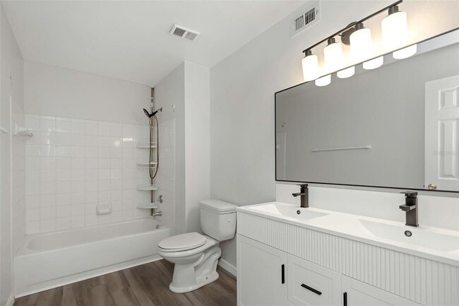 Building Photo - 2400 Feather Sound Dr