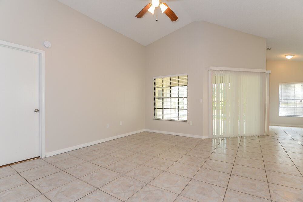 Building Photo - 619 Butternut Pl