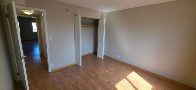 Building Photo - 4132 Cove Ln
