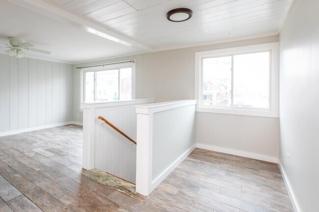 Building Photo - 140 Ashworth Ave