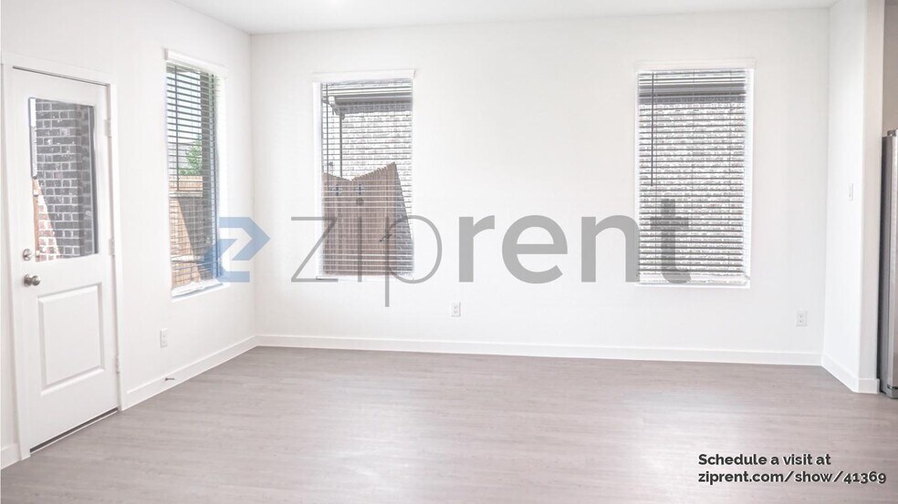 Building Photo - 1333 Rockwell Dr