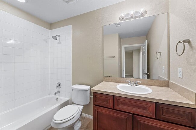 Building Photo - 408 Carl Shipp Dr