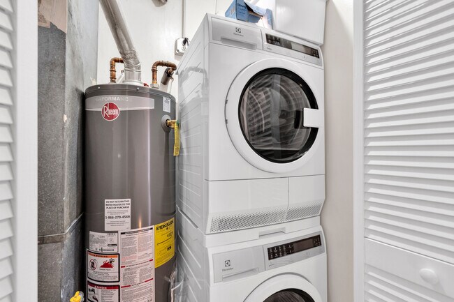 Building Photo - 1314 Ely Ct