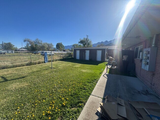 Building Photo - Beautiful Draper apartment for rent!