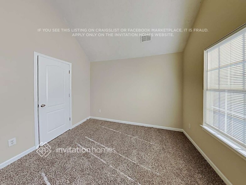 Building Photo - 3985 Melanie Woods Dr