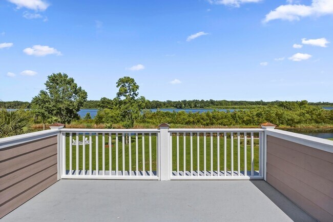 Building Photo - 1733 Indigo Island Dr
