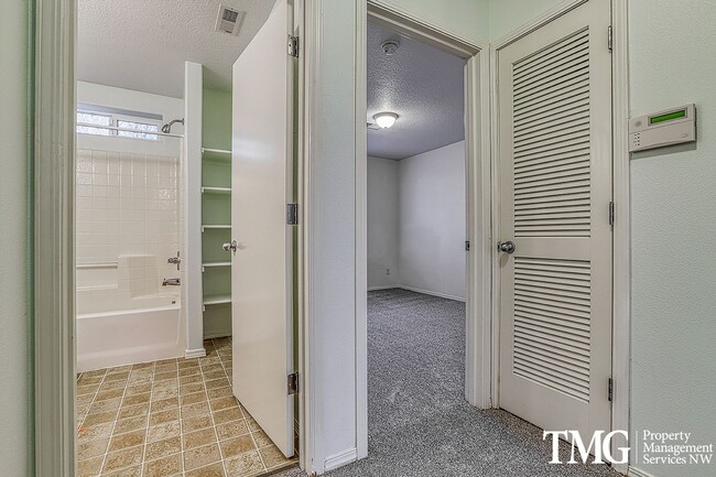 Building Photo - Work, Live, and Thrive | NW Heights Townho...