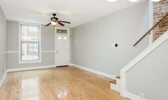 Building Photo - 1011 S Robinson St