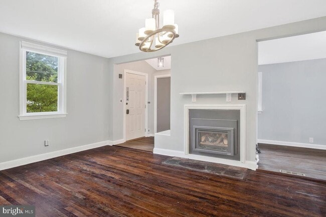 Building Photo - 509 Denham Rd