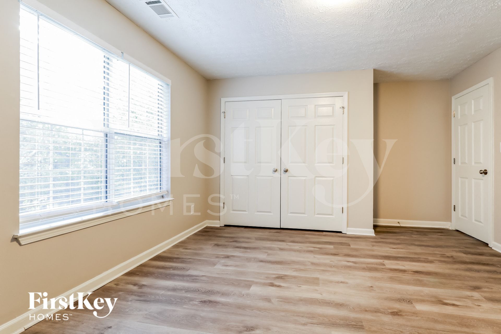 Building Photo - 3085 Piper Dr