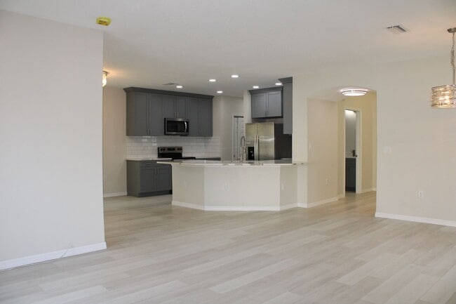 Building Photo - 4BR/3BA Two-Story Home in Hudson, FL – Move-In Ready