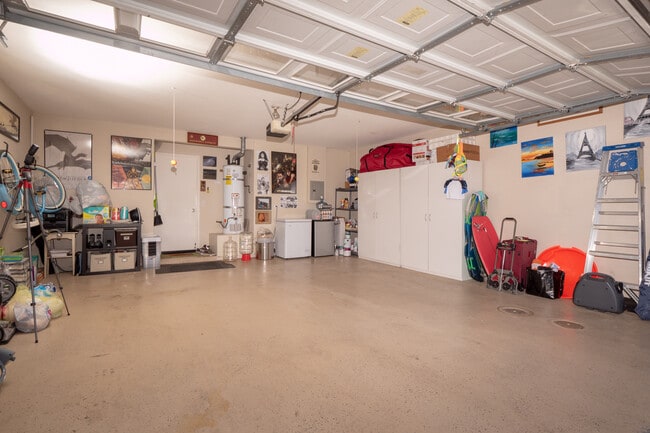 Building Photo - 4675 Los Alamos Way