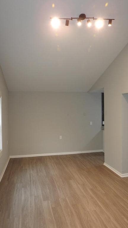 Building Photo - 5928 Elmwood Ave