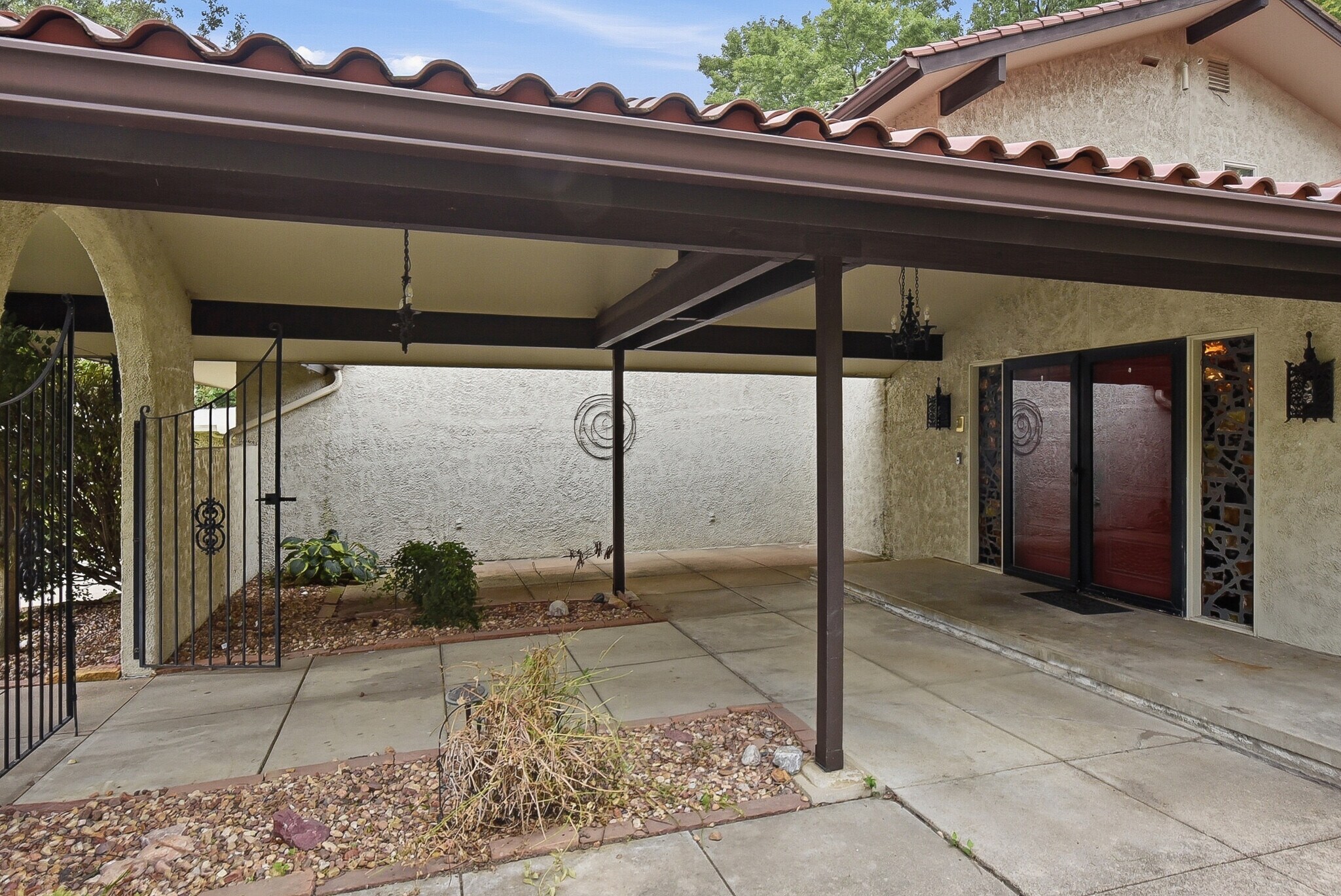 Building Photo - 5606 S 126th Cir