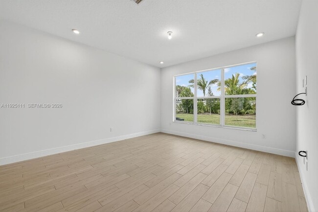 Building Photo - 3585 NW Solange Ct