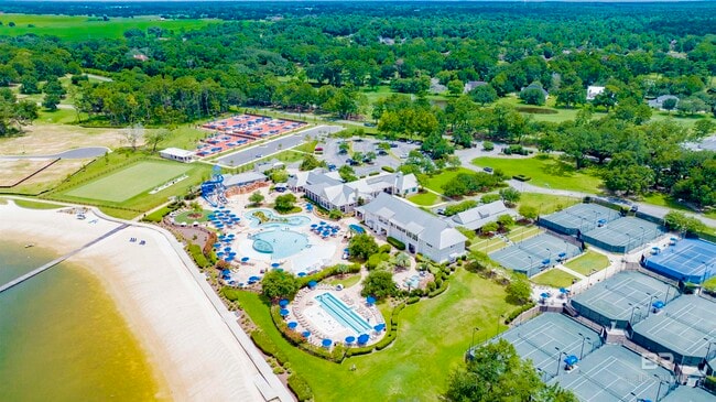 Building Photo - 18269 Colony Dr Dr