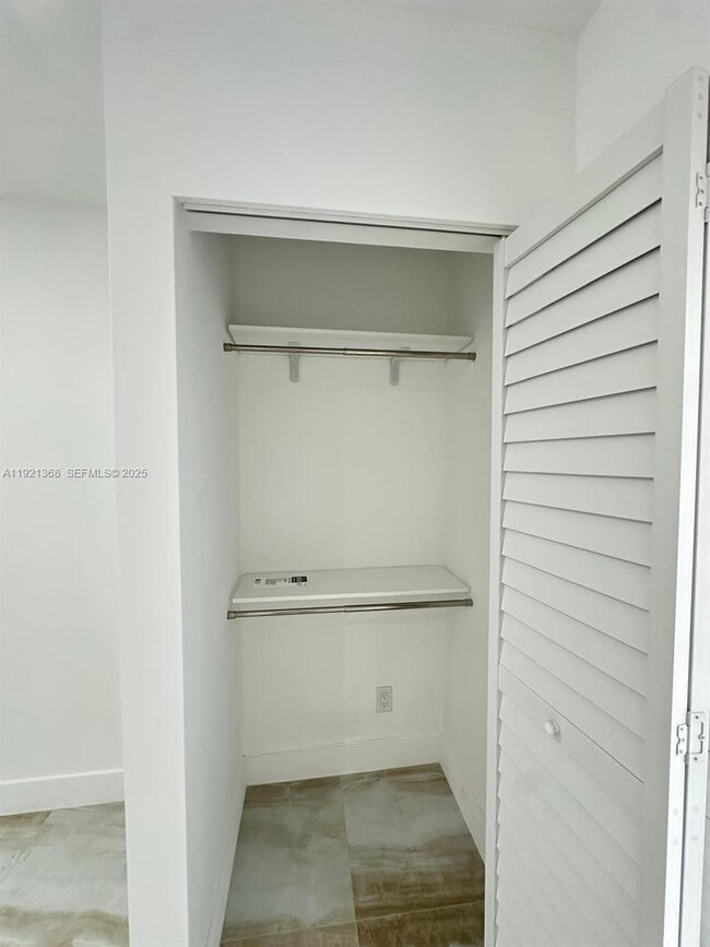 Building Photo - 19823 SW 119th Ct