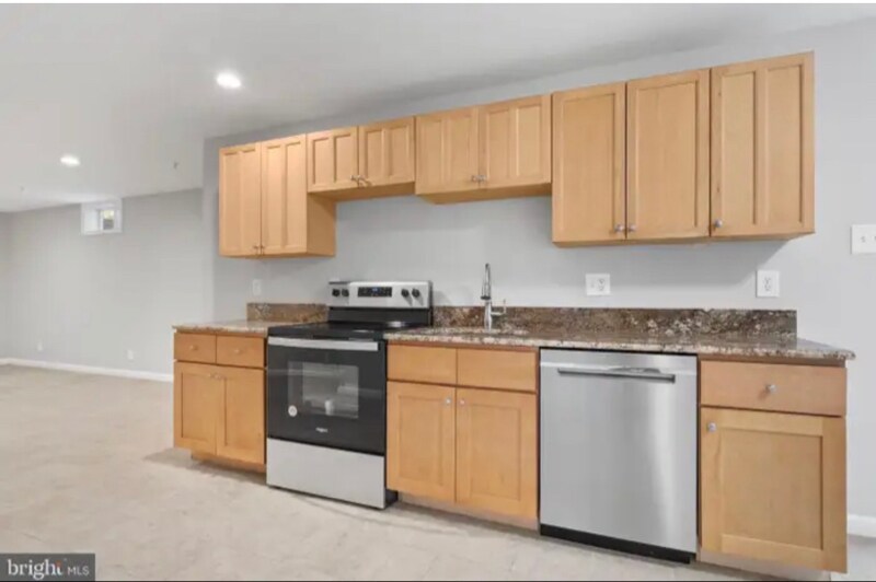 Building Photo - 116 Cross Foxes Dr