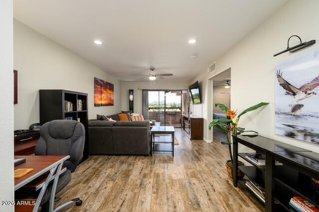 Building Photo - 4303 E Cactus Rd