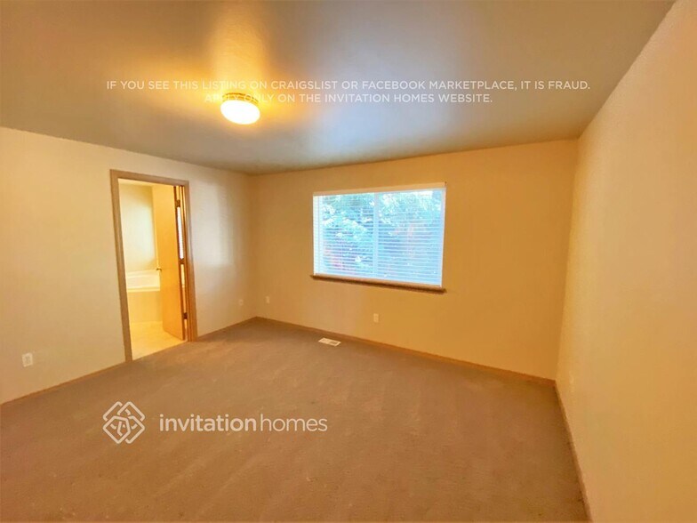Building Photo - 19504 12th Ave Ct E