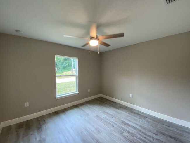 Building Photo - 2 Juniper Way Ln