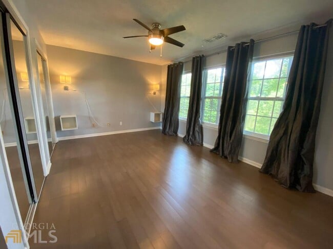 Building Photo - 279 Quail Run