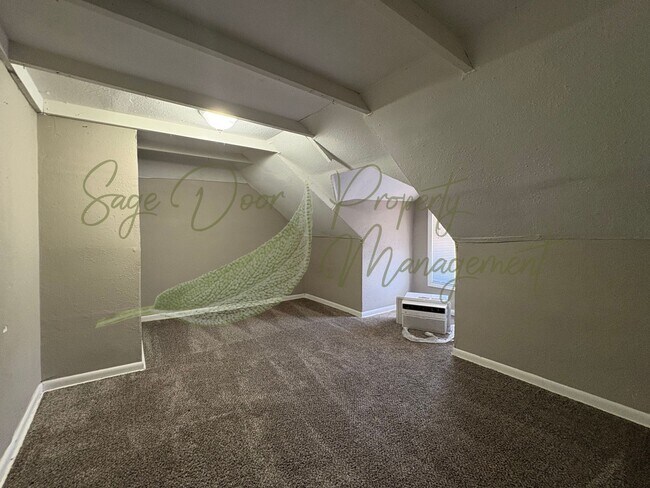 Building Photo - 102 Kansas City Ave S