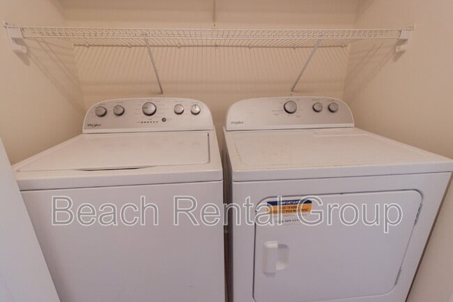 Building Photo - 3795 Hitchcock Way