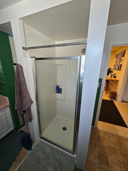 Building Photo - 41 Main St