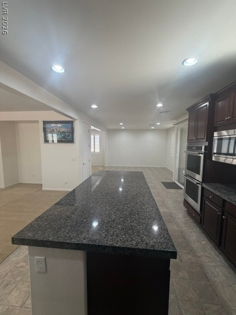 Building Photo - 6460 W Diablo Dr