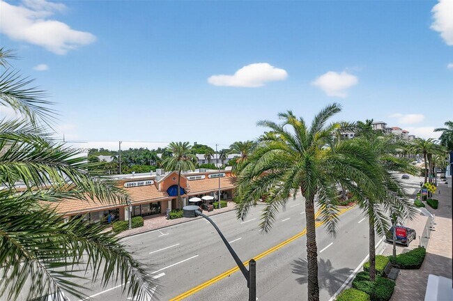 Building Photo - 200 E Palmetto Park Rd