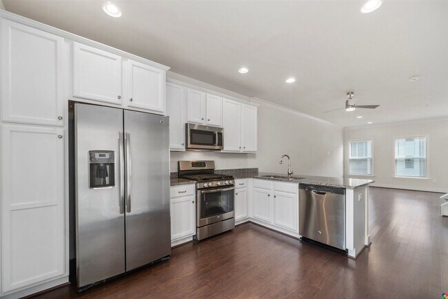 Building Photo - 5302 Masons Ln