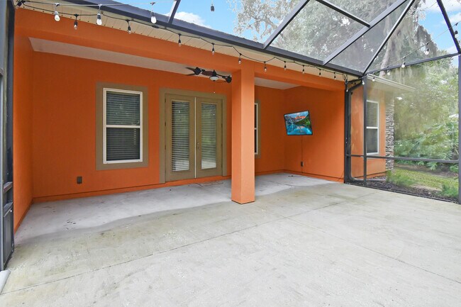 Building Photo - 3521 Carolwood Ln