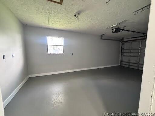 Building Photo - 1573 SW Dycus Ave